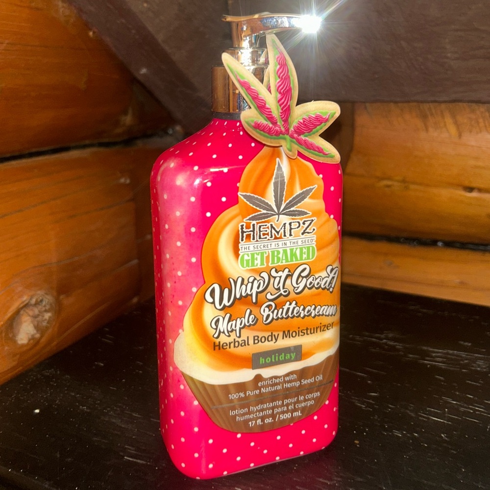Bath and Body Works Hempz Get Baked Maple Buttercream Lotion